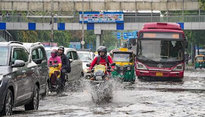 Rainfall update: IMD predicts moderate rains in Delhi, heavy rains in Maharashtra for next 5 days