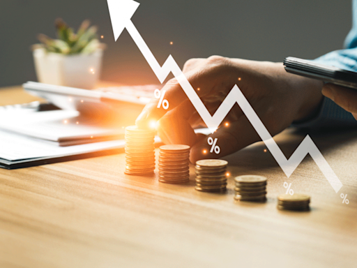 Being bullish & being cautious are not antonyms: 4 largecap stocks from different sectors with upside potential of up to 41%