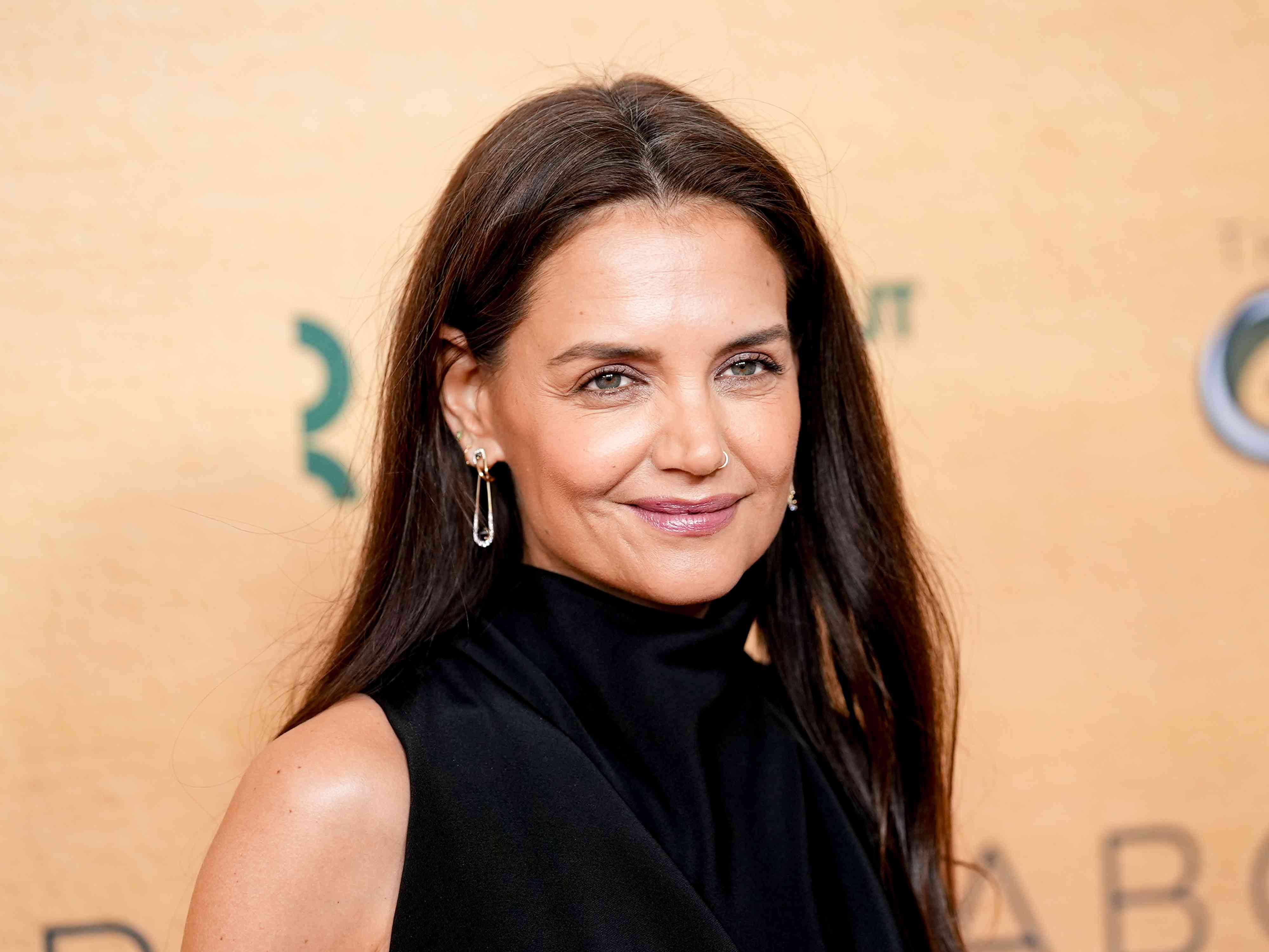 Katie Holmes Convinced Me to Trade Out My Spring Footwear for This Classic Summer Style