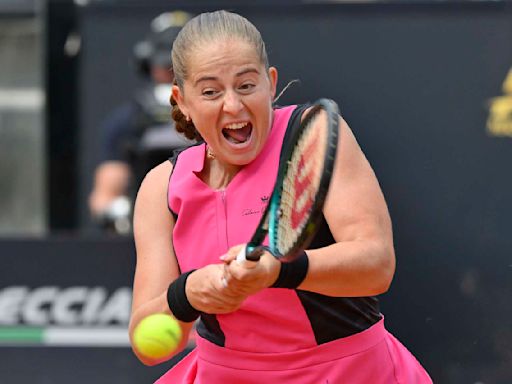 Sabalenka eases past Ostapenko to reach Italian Open semifinals. Tabilo extends his surprising run