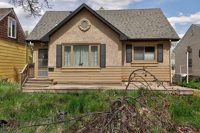 See This Dated 1950s House Get the Cutest Cottage-Style Transformation