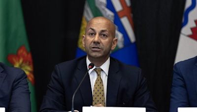 'Embarrassing': Yukon premier blasts Bell over service issues