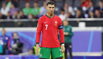 Cristiano Ronaldo is slammed by fans over 'pathetic' free-kick attempt