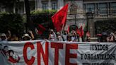 Maestros de la CNTE condenan en la Segob supuesta agresión