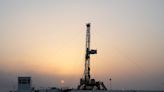 Analysis-Iraq's ambition to match Saudi oil output is out of reach
