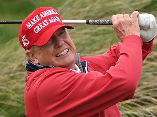 Bryson DeChambeau offers to host golf match between Trump and Biden