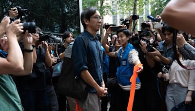 La Justicia de Hong Kong condena a dos periodistas por sedición