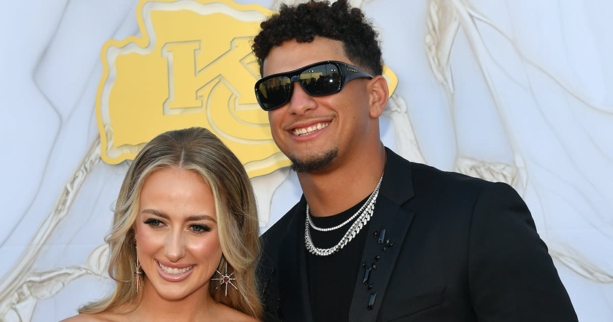 Patrick Mahomes Visited by Wife Brittany and 2 Kids During Chiefs Training Camp