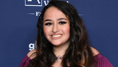 Jazz Jennings Looks 'Absolutely Stunning' in New Swimsuit Photos Amid Weight Loss Journey