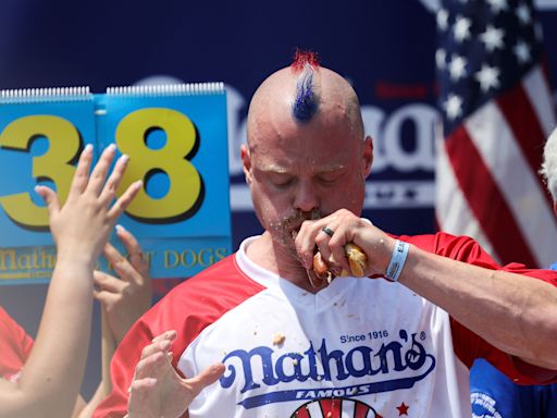 Nathan’s hot dog contest eater apologizes after cheating accusations