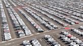 Unsold Cars Worth Rs 60,000 Crores Lying At Dealers - All Time High Inventory