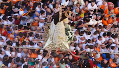 El día de la Virgen no es el 8 de mayo... y tampoco es el domingo