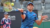 Nishioka vence e pega Dimitrov, italianos superam a estreia - TenisBrasil