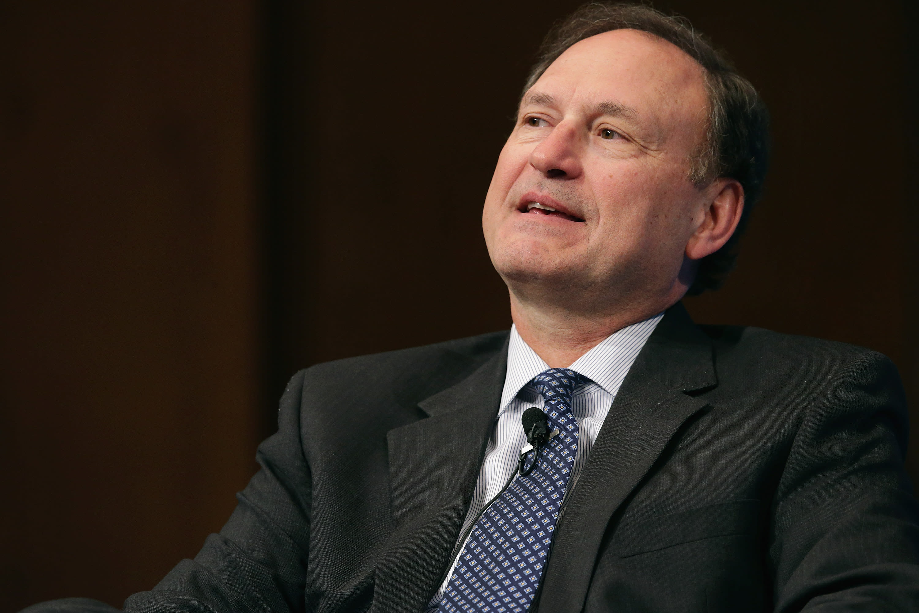 Samuel Alito's past flag remarks resurface