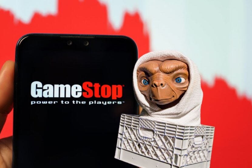 ...Phones Home? GameStop Influencer Goes Silent After 'E.T.' Movie Clip Signals Potential Goodbye - GameStop (NYSE:GME)