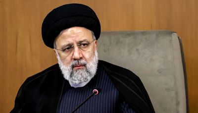 Zehntausende in Teheran bei Trauerfeierlichkeiten für verunglückten Präsidenten