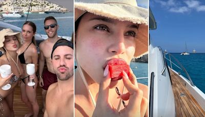 Los días de relax de Emilia Mernes en España: paseos en barco, baños en el mar y diversión con amigos