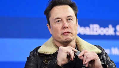 Elon Musk Says He's Going “Absolutely Hardcore” on Tesla Staffing