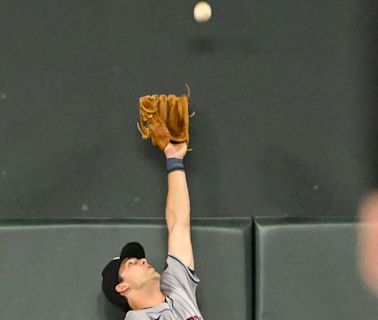 'INCREDIBLE': Astros Rookie Makes His Case For Catch Of The Year With Bare-Handed Grab