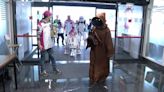 Personajes de la saga 'Star Wars' se dan cita en Pamplona para la lucha contra el cáncer