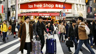 日本年輕人「薪情」絕望，瘋出國打工度假