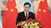 ANÁLISIS | China está borrando la mención de su exministro de Relaciones Exteriores, Qin Gang. Pero todavía no ha dicho por qué