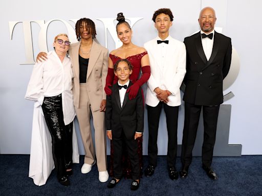 Alicia Keys Brings Her Children and Parents to 2024 Tony Awards Red Carpet