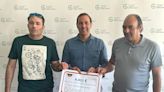 La Asociación de Pasteleiros e Confiteiros de Ourense recauda 4031 euros contra el cáncer infantil