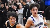 Westport boys basketball overcomes playoff challenge, advances to Sweet 16