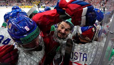 Czech Republic downs Sweden 7-3 to reach world ice hockey final