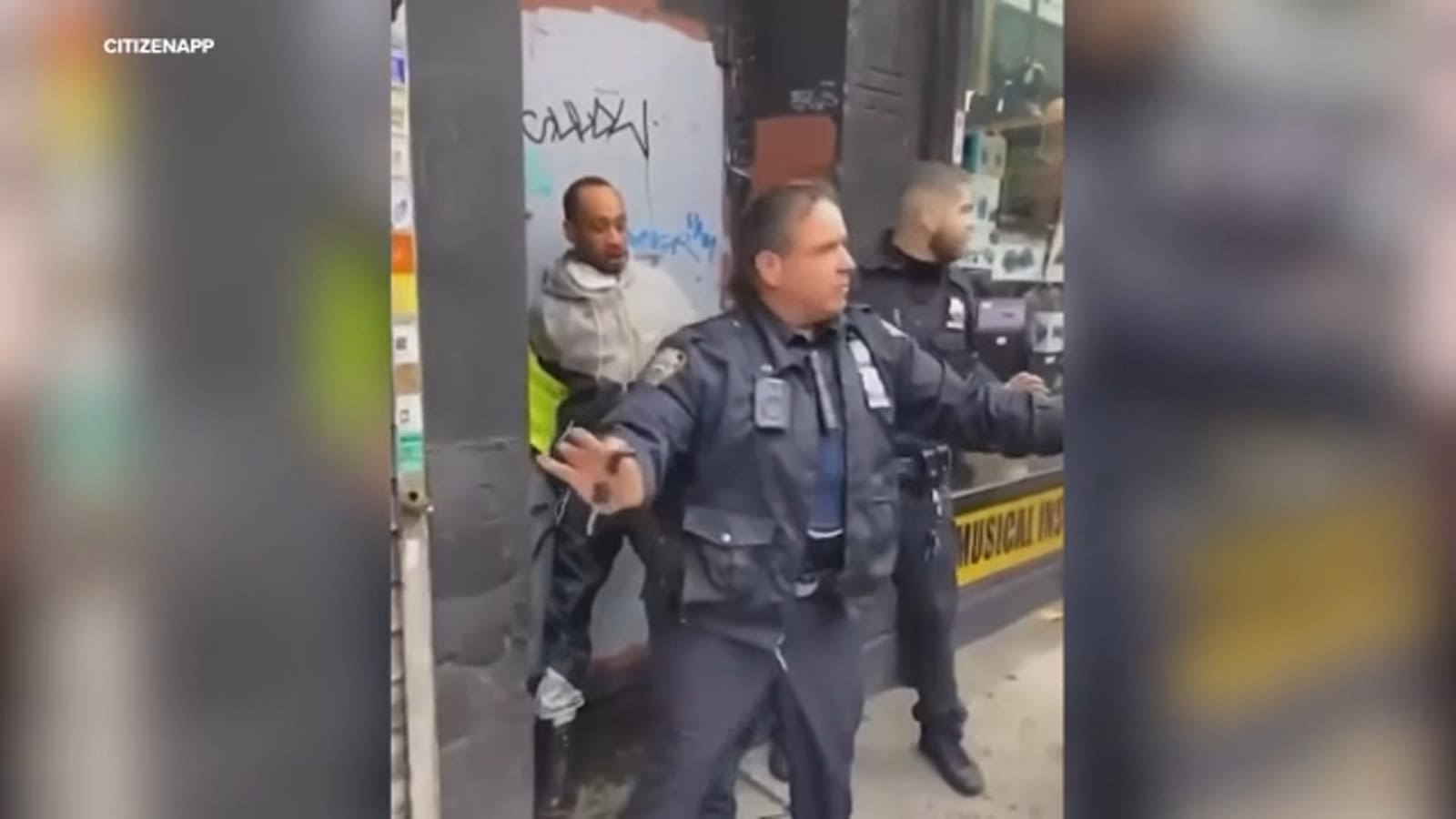 Man arrested after 11-year-old girl slashed, woman punched outside East Harlem subway station