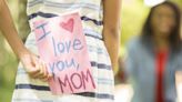 The Best Message to Write in a Mother's Day Card, According to a Professional Greeting Card Writer