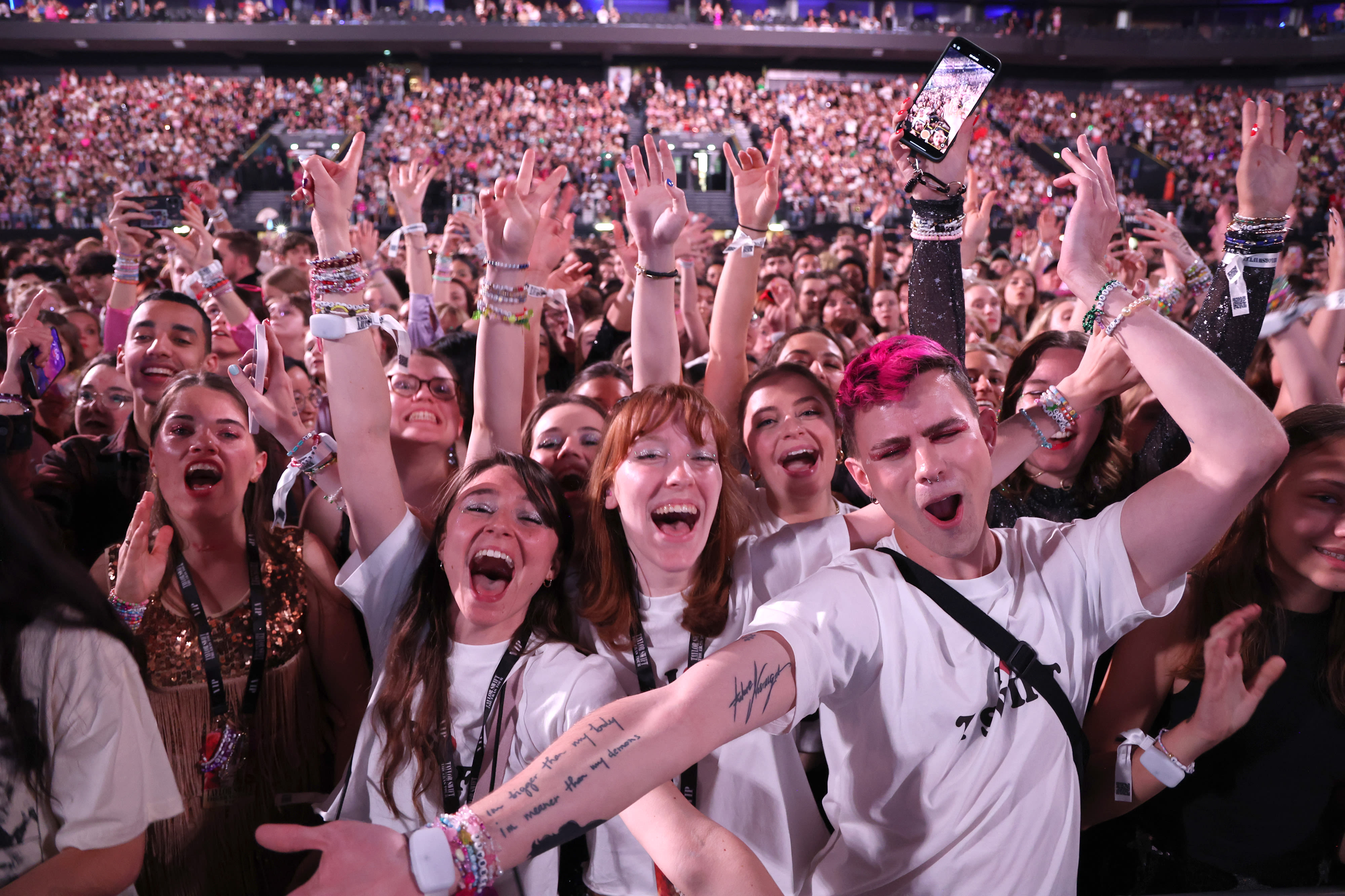 Taylor Swift fans outraged after pic of baby on concert floor in Paris goes viral