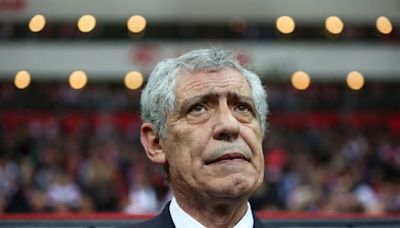 Soccer-Besiktas sack ex-Portugal coach Santos