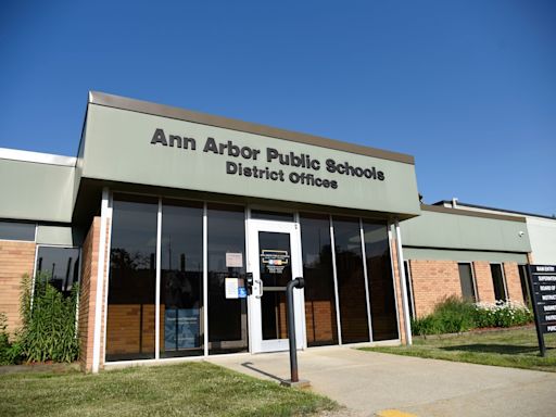 Parents, students decry cuts to Ann Arbor middle and high school music programs