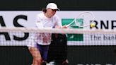 Iga Swiatek avanza con paso arrollador en Roland Garros