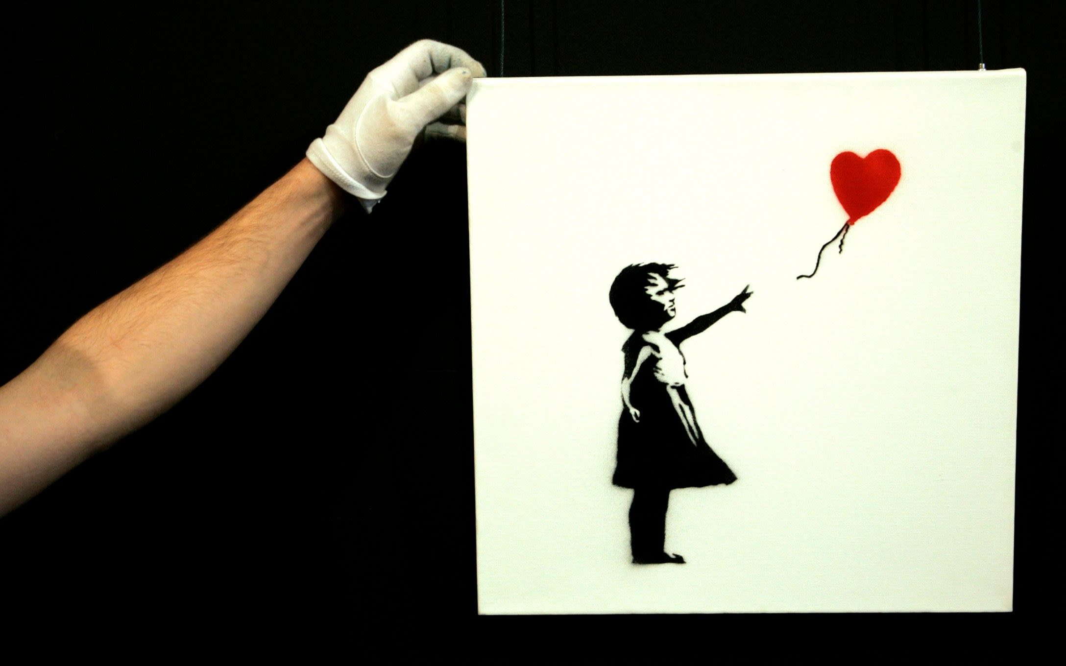 Famous ‘Girl with balloon’ Banksy artwork stolen from gallery