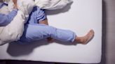 How to cope with restless leg syndrome while traveling