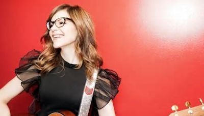 Lisa Loeb, on tour with old pal Lyle Lovett, is ready to talk