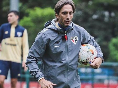 Zubeldía deve escalar titulares do São Paulo na Copa do Brasil; veja provável time