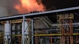 “Explosión” y vapor en la refinería de YPF en Ensenada: “No hay riesgo para la comunidad”