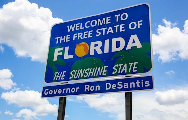 Gov. Ron DeSantis welcomes drivers to 'Free State of Florida' on new state line signs