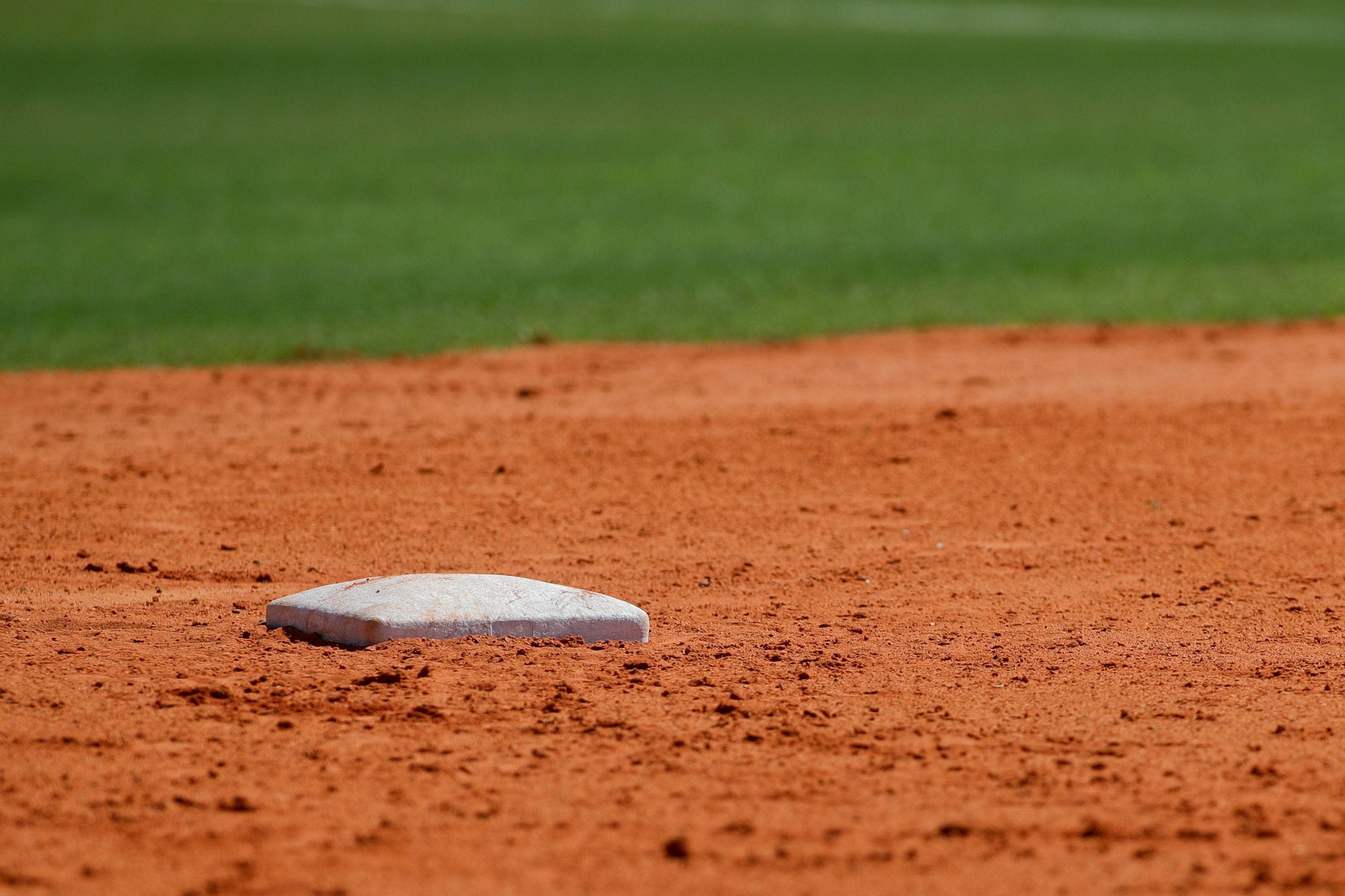 Watch Bridget Kean pull off the catch of the weekend in the Senior League Softball World Series