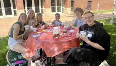 Chagrin Falls Gurney Elementary “interacts” with high school students to complete service project