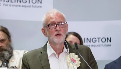 Jeremy Corbyn mantiene su escaño como independiente tras su expulsión del Partido Laborista