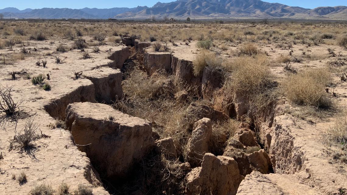 Land fissures can be found throughout Arizona. What causes them?