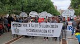 Cientos de personas protestan "por un Gijón sin contaminación"