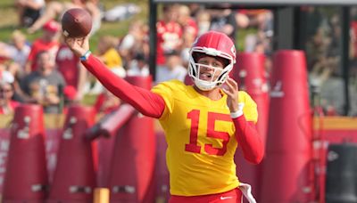 Chiefs Training Camp Takeaways: Patrick Mahomes’s New-Look Offense