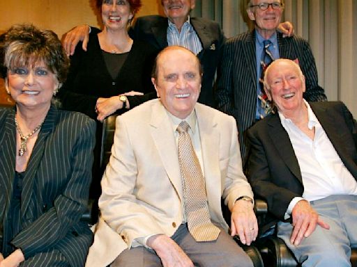 Bob Newhart mourned by Carol Burnett, Kaley Cuoco, Judd Apatow, Al Franken and more