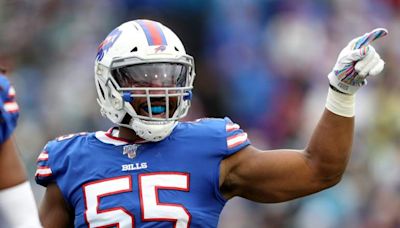 Former Longtime Bills $45 Million DE Named 'Option' for Bears Before Camp